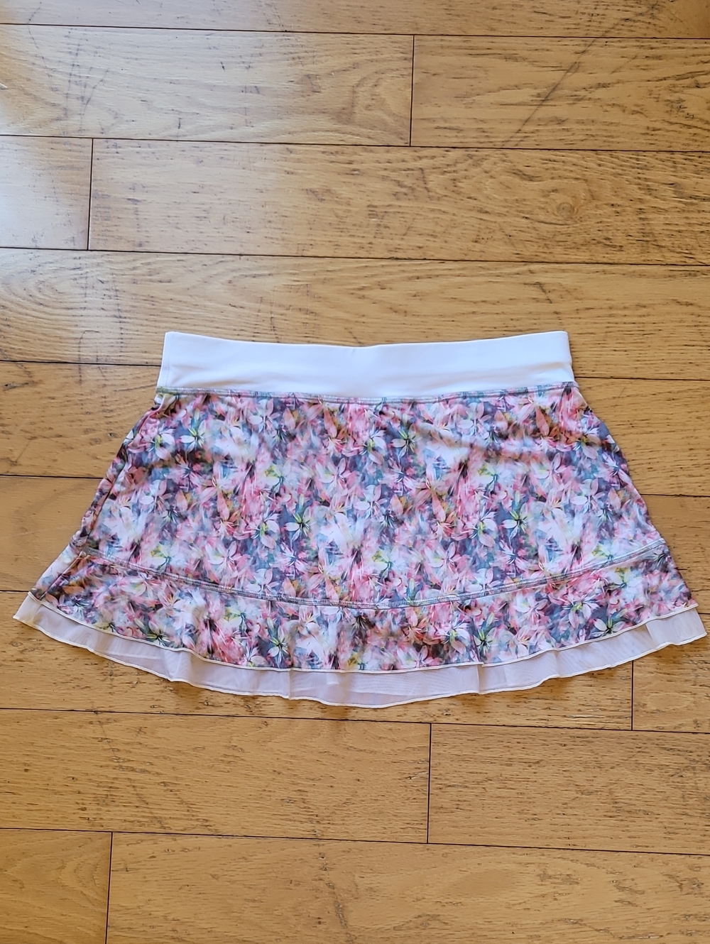 Sofibella Women's Floral Skort w/ Mesh Ruffle Hem size Med